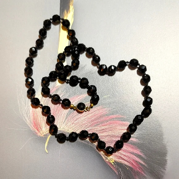 Vintage Jet Black Austrian Crystal Necklace 🖤 - Picture 2 of 6